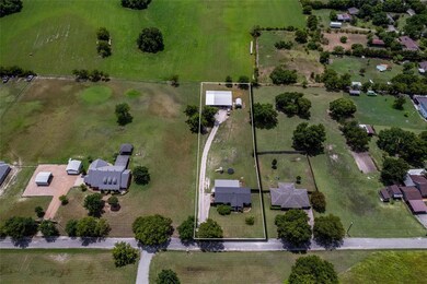 104 Ole Vittitoe Rd, Whitewright, TX 75491 - photo 4