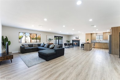 5500 Avenida Vaquero, Las Vegas, NV 89108 - photo 6