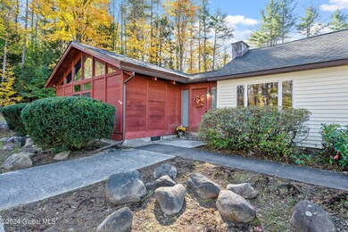 5-web-or-mls-228-lampman-rd