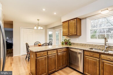 18100 Headwaters Dr, Olney, MD 20832 - photo 6