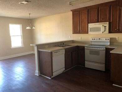 3964 Rodnor Forest Ln, Albany, GA 31721 - photo 2