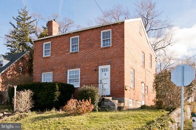 308 N Massanutten St, Strasburg, VA 22657 - photo 2