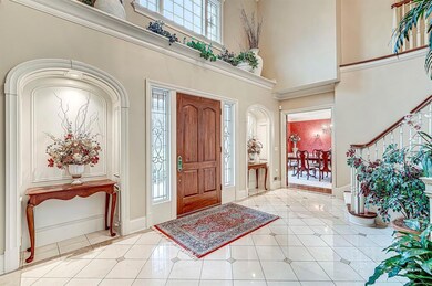 8215 Woodland Creek Dr W, Columbus, IN 47201 - photo 6