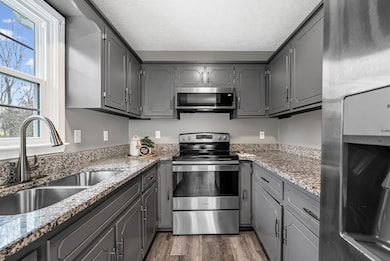 785 Merritt Lewis Ln, Clarksville, TN 37042 - photo 2