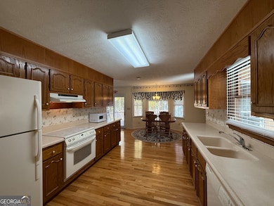 1084 Macedonia Rd, Newnan, GA 30263 - photo 6