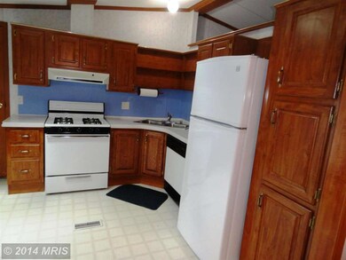 58 Edward Ln, Lothian, MD 20711 - photo 3