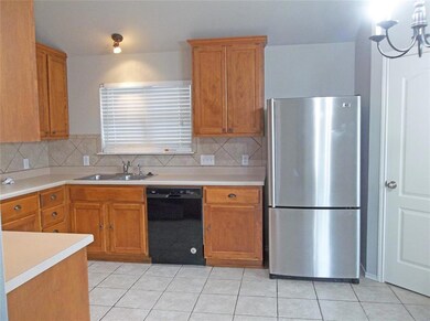 110 Fossil Trail, Leander, TX 78641 - photo 2