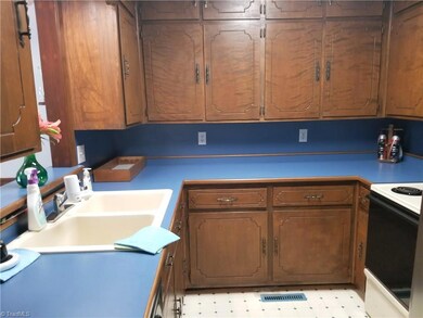 2783 Tot Hill Farm Rd, Asheboro, NC 27205 - photo 6