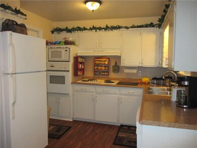 Kitchen (View 2 of 5)