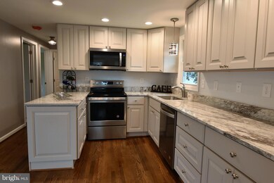 210 Kenwood Rd, Pasadena, MD 21122 - photo 7