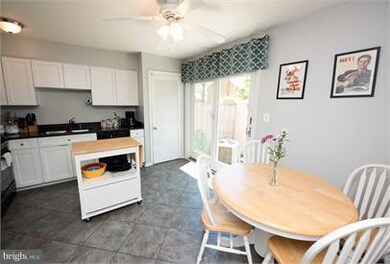 8407 Forrester Blvd, Springfield, VA 22152 - photo 7