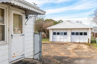 1627 Joselin Rd, Dayton, OH 45432 - photo 6