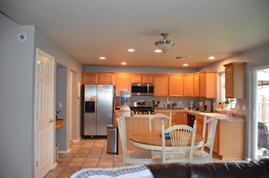 402 NW Pleasant View Dr, Grants Pass, OR 97526 - photo 5