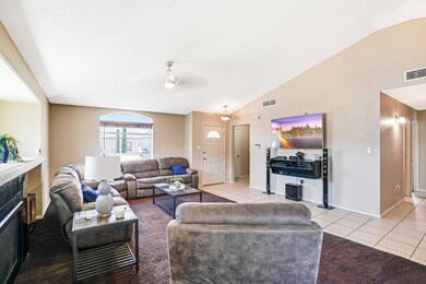 14229 Desert Stone Dr, Horizon City, TX 79928 - photo 6