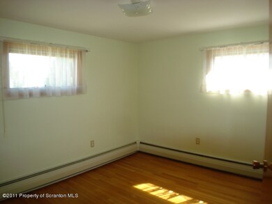 21 Culver St, Kingston, PA 18704 - photo 7