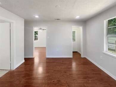 10518 Barnham St, Houston, TX 77016 - photo 3