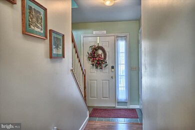 4002 Parkside Ct, Mount Joy, PA 17552 - photo 5