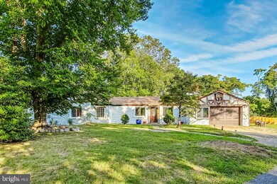 4001 Holly Tree Rd, Temple Hills, MD 20748 - photo 2