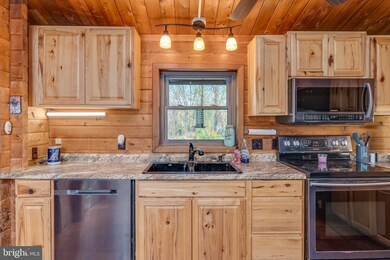 410 Windward Ln, Shepherdstown, WV 25443 - photo 4