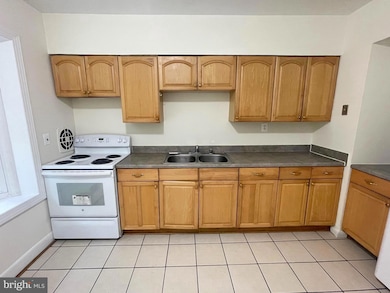 1214 Van Buren Dr, Fort Washington, MD 20744 - photo 6