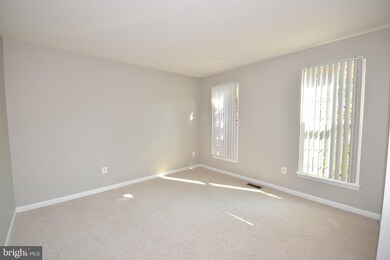 9819 Pear Tree Ct, Bristow, VA 20136 - photo 3