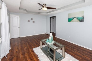 916 E 22nd Ct, Des Moines, IA 50317 - photo 7