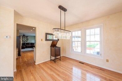 6027 Kennard Ct, Sykesville, MD 21784 - photo 6