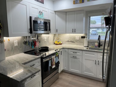 2864 Crosley Dr E unit A, West Palm Beach, FL 33415 - photo 3