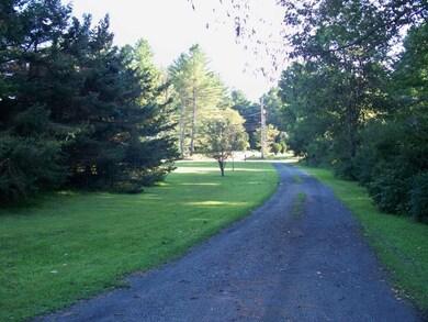 328 River St, Castleton, VT 05735 - photo 2