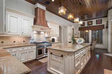 Gorgeous chef's dream kitchen