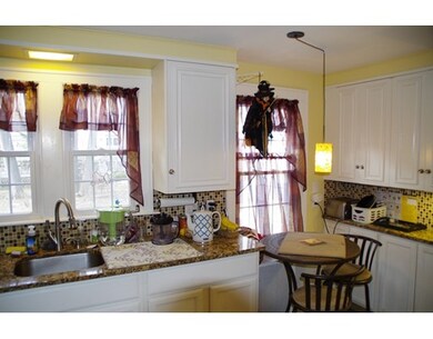 25 Maynard Rd, Northampton, MA 01060 - photo 6