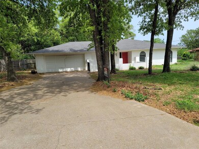 2611 W Highland Dr, Granbury, TX 76049 - photo 2