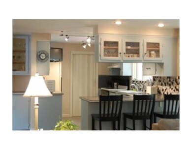 63 Oakwoods Dr, Wakefield, RI 02879 - photo 5