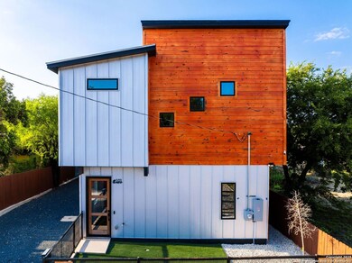 108 Vine St unit 101, San Antonio, TX 78210 - photo 2