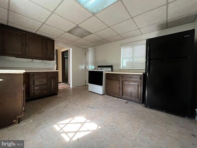 208 W Front St, Lansford, PA 18232 - photo 6