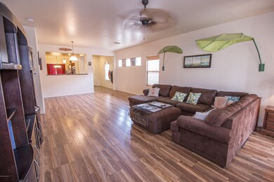 Reunion Livingrm _2
