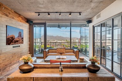 713 Kierland