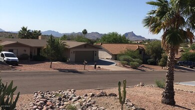 FRONT REDROCK & GOLDFIELD VIEWS