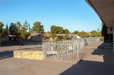 10212 Maxwood Dr, El Paso, TX 79925 - photo 4
