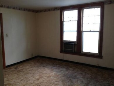 520 Deery St, Shelbyville, TN 37160 - photo 2