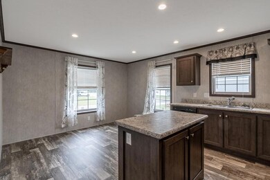 824 W Shakespeare Ave, Mankato, MN 56001 - photo 6