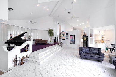 3740 Canterbury Way, Boca Raton, FL 33434 - photo 6