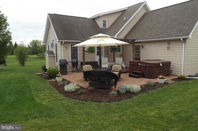 51 Shoal Creek Ct, Martinsburg, WV 25405 - photo 2