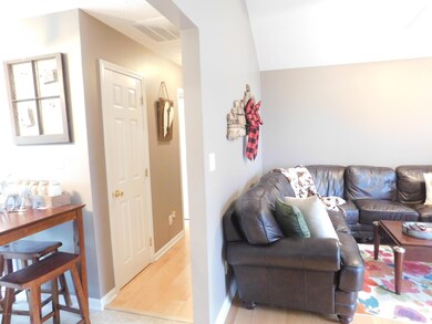 301 Holly Marie Dr, Mount Washington, KY 40047 - photo 3