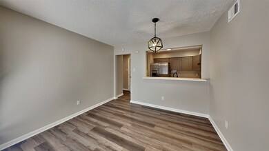 8914 Scenic Green Dr, Houston, TX 77088 - photo 4