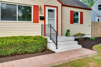 4265 Blythe Road Columbus OH-large-003-0