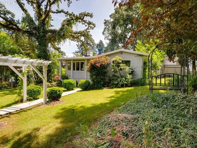 2766 Marylhurst Dr, West Linn, OR 97068 - photo 2