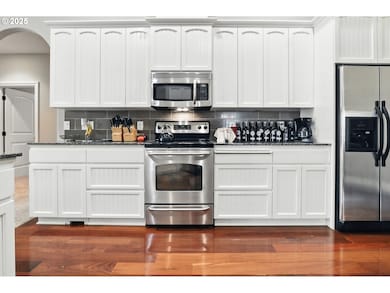 207 Finneys Ave, Molalla, OR 97038 - photo 6