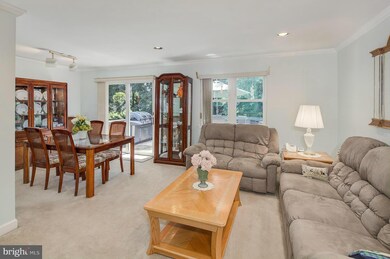 10 Sunnyside Ct, Gaithersburg, MD 20877 - photo 4