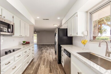 9502 W Lindgren Ave, Sun City, AZ 85373 - photo 5